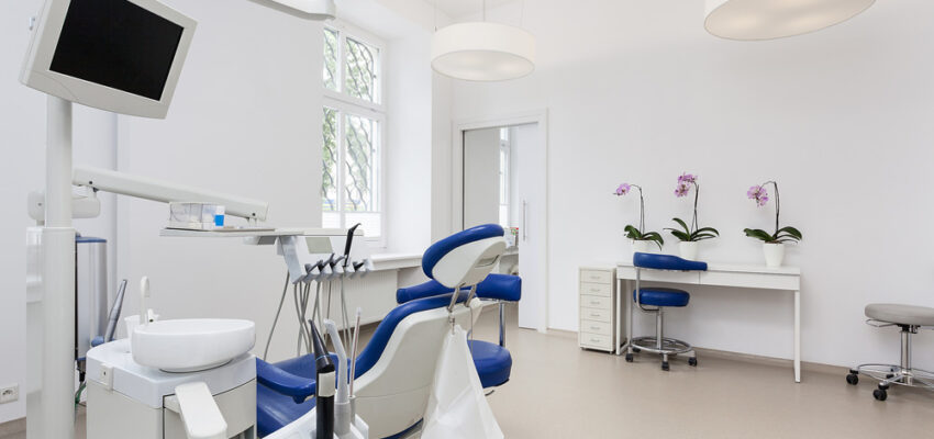 نشانه هایی که نیاز به درمان کانال ریشه دندان دارد؟