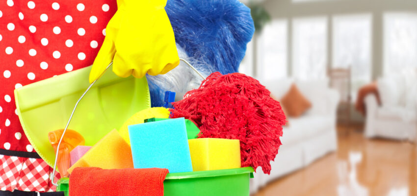 نظافت منزل و راه پله / نظافت منزل در تهران چگونه انجام می‌شود